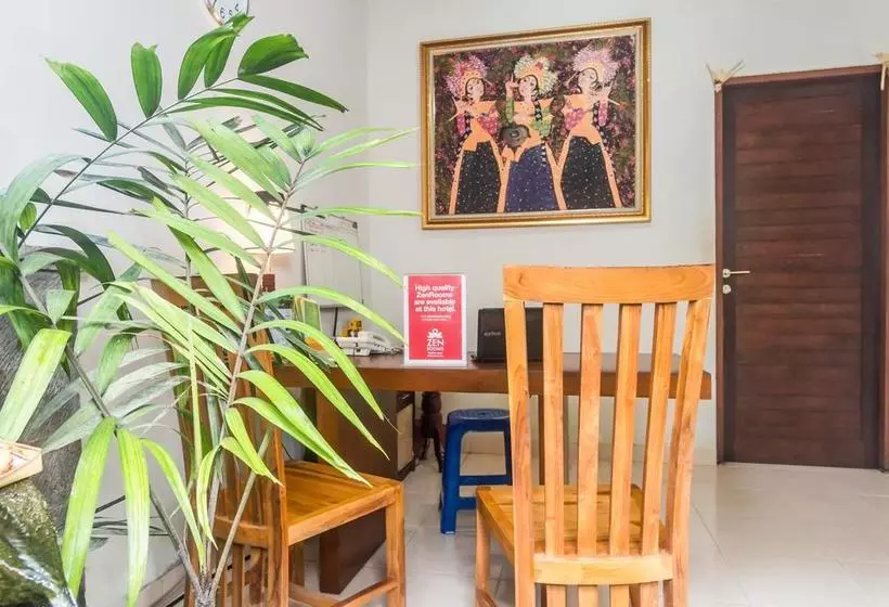 ホテル Zen Rooms Ubud Sukma Tebesaya