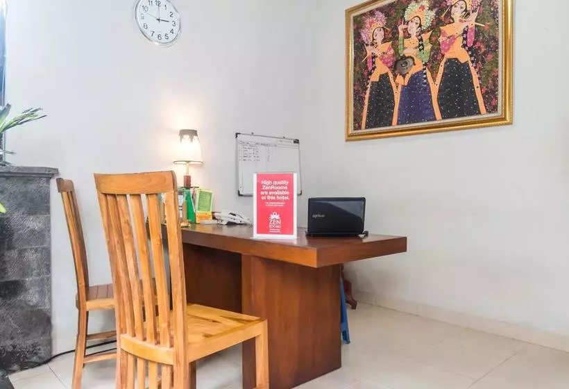 ホテル Zen Rooms Ubud Sukma Tebesaya
