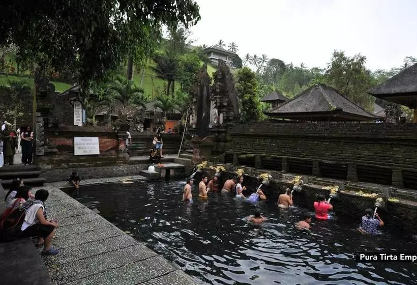 ホテル Zen Rooms Ubud Sukma Tebesaya