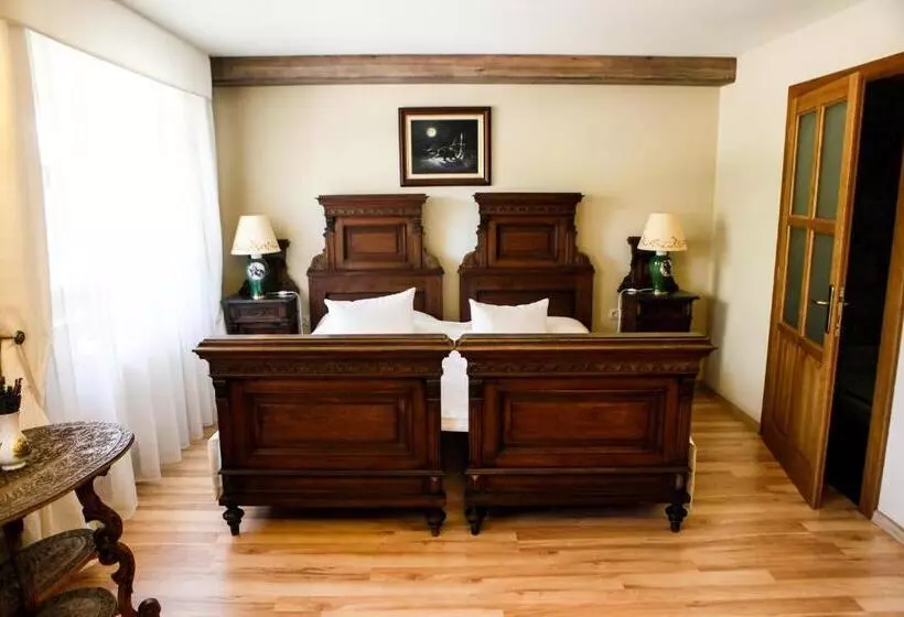 Hunor Hotel és étterem