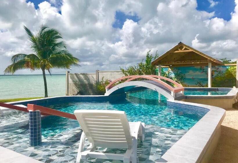 Tilt Ta Dock Resort Belize