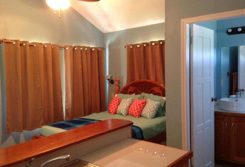 Tilt Ta Dock Resort Belize