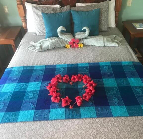 Tilt Ta Dock Resort Belize