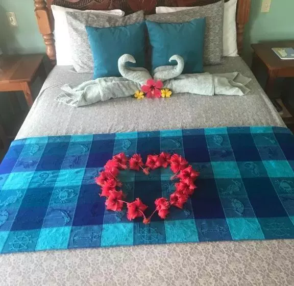 Tilt Ta Dock Resort Belize