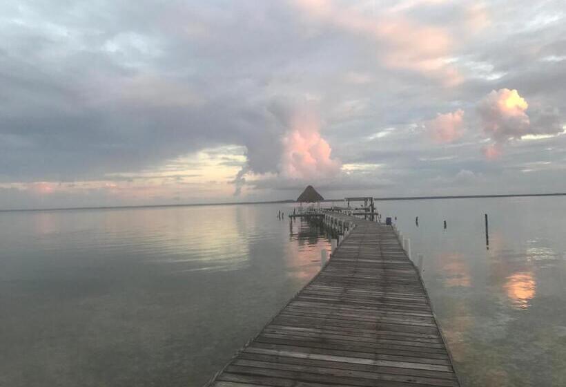 Tilt Ta Dock Resort Belize