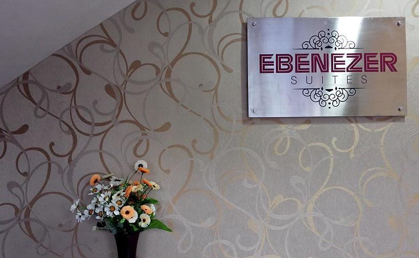 ホテル Ebenezer Suites