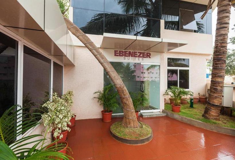 ホテル Ebenezer Suites