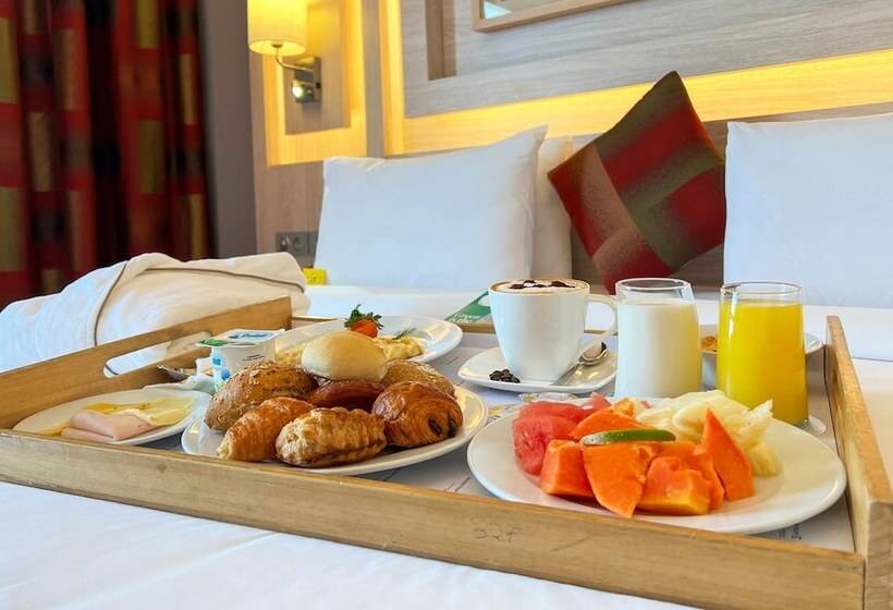 هتل Golden Tulip Le Diplomate