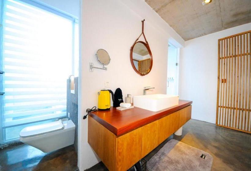 בית מלון כפרי Shen Cang Courtyard