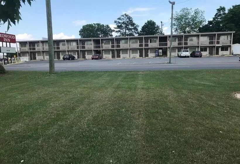 モーテル Redwood Inn