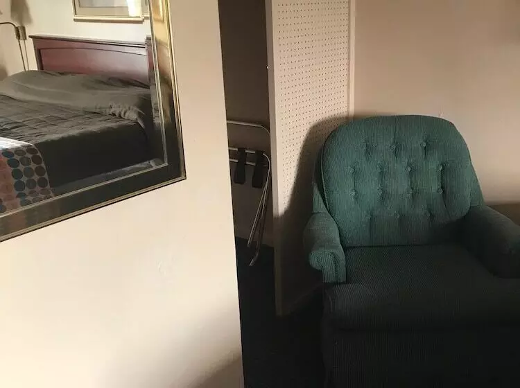 モーテル Redwood Inn