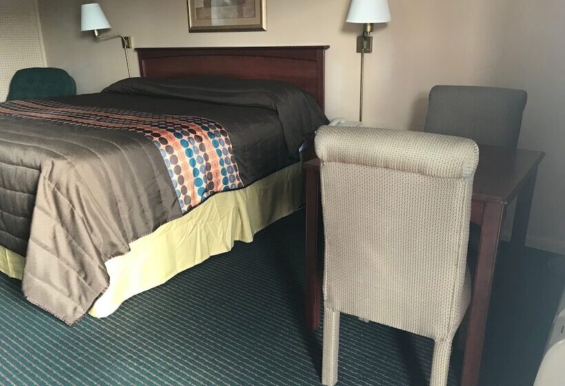 فندق على الطريق Redwood Inn