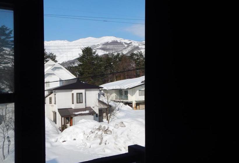 Mt Hakuba Backpackers Hostel