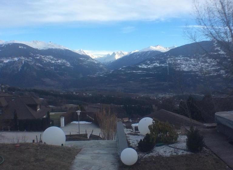 تختخواب و صبحانه Chez Philippe