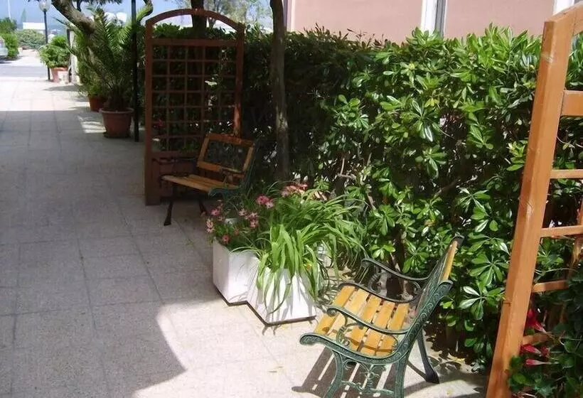 Hotelli Albergo Primavera