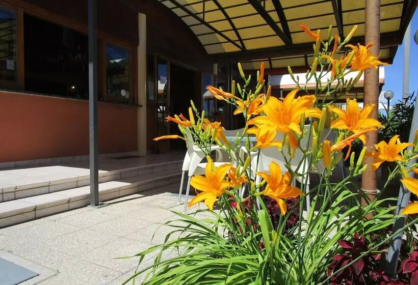 Hotelli Albergo Primavera