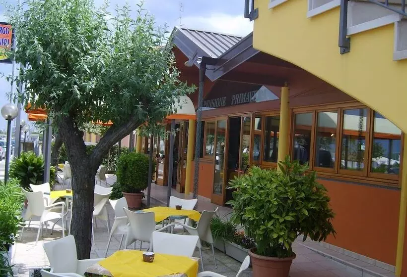 Hotelli Albergo Primavera