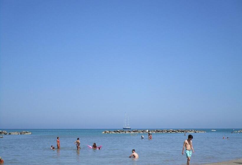 فندق Albergo Primavera