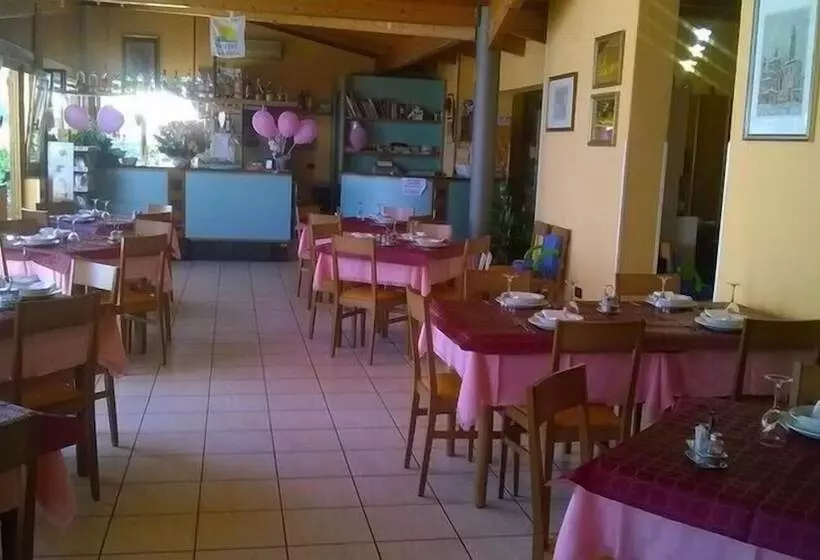 Hotelli Albergo Primavera