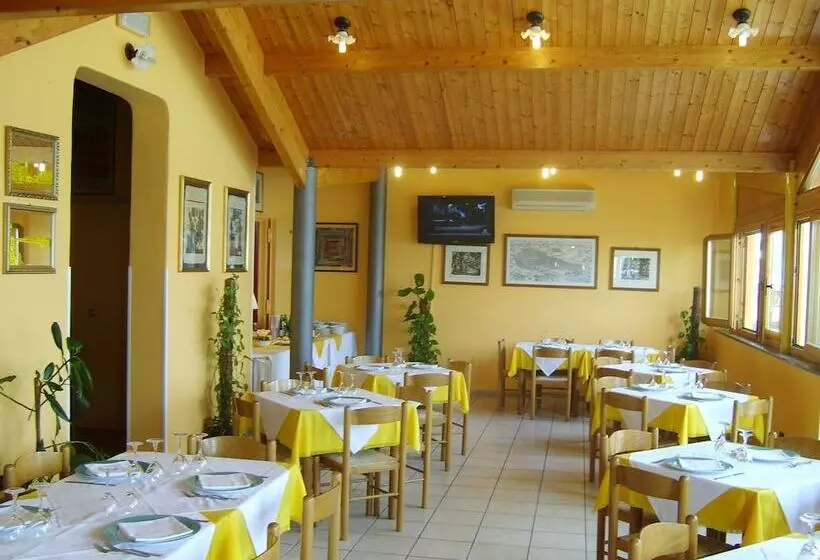 Hotelli Albergo Primavera