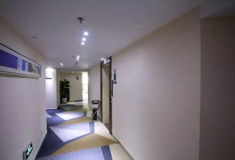 هتل City Convenient Chain