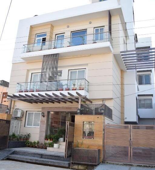 Hotelli De Bougainvilla