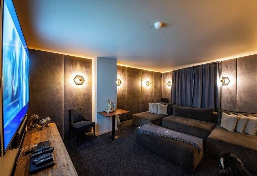 בית מלון כפרי Montchalet