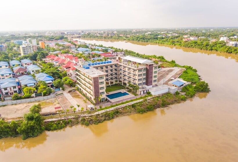 هتل Sincere Smile Yangon