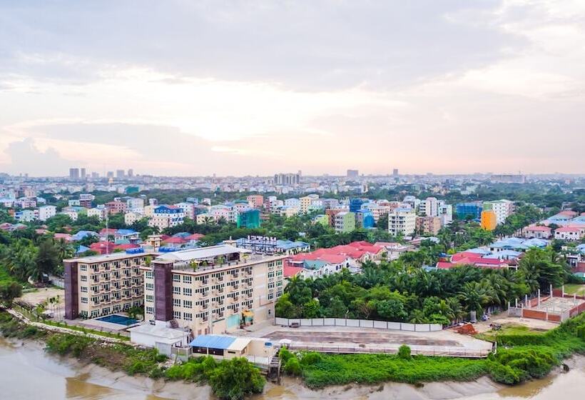 هتل Sincere Smile Yangon