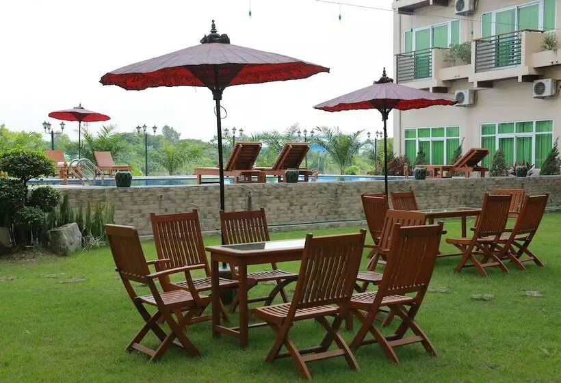 Hotel Sincere Smile Yangon