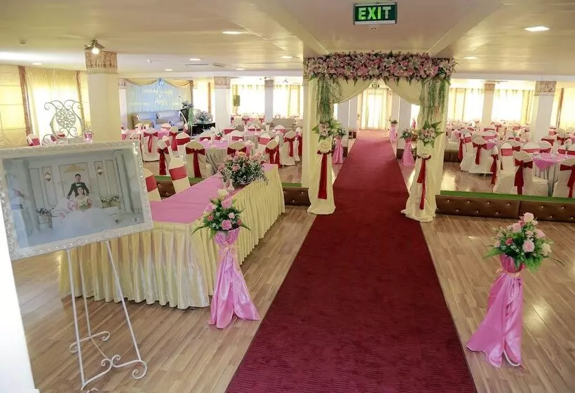 Hotel Sincere Smile Yangon