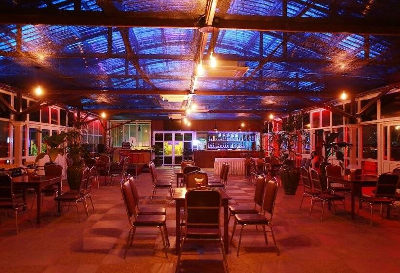 هتل Sincere Smile Yangon