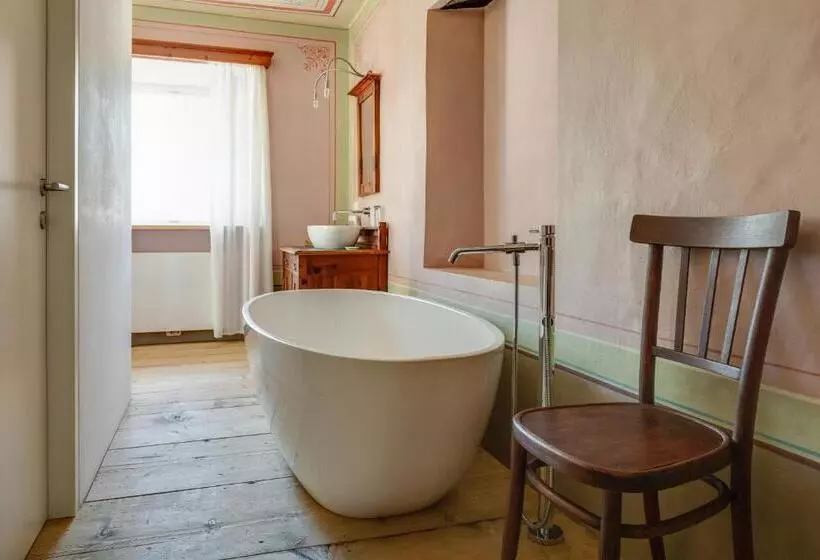 Hotelli Zum Riesen Historic Refugium