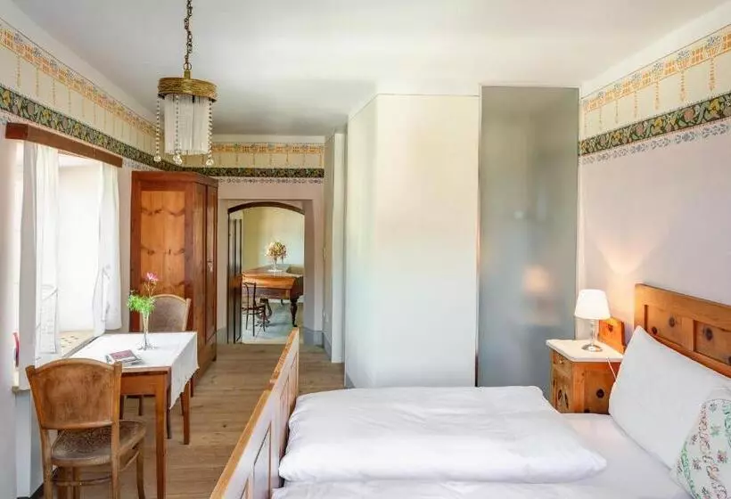 Hotelli Zum Riesen Historic Refugium