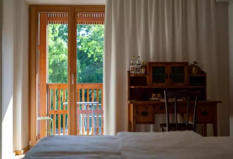 Hotelli Zum Riesen Historic Refugium