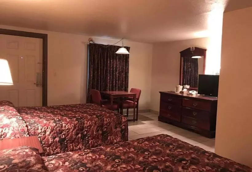 Motelli Hwy Express Inn & Suites