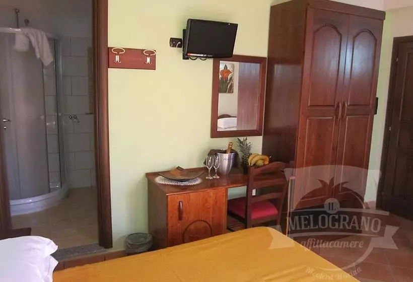 ベッドアンドブレックファースト Il Melograno