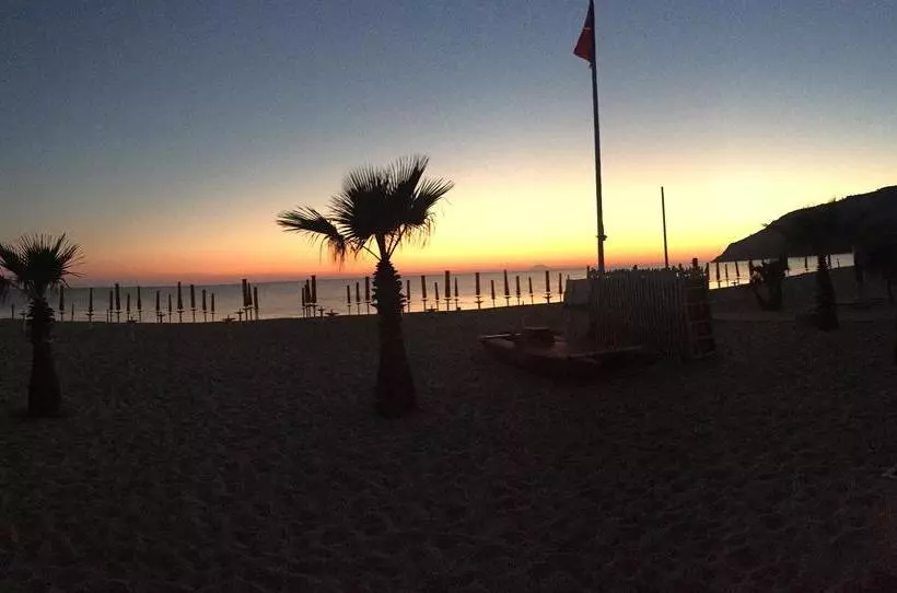 ベッドアンドブレックファースト Il Melograno