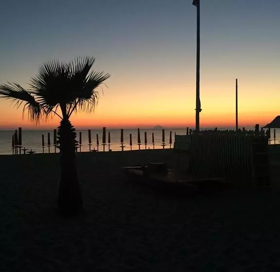 ベッドアンドブレックファースト Il Melograno