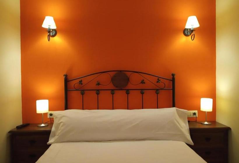 ベッドアンドブレックファースト La Rueda