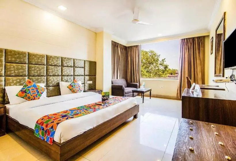 Fabhotel Aaykay Model Town