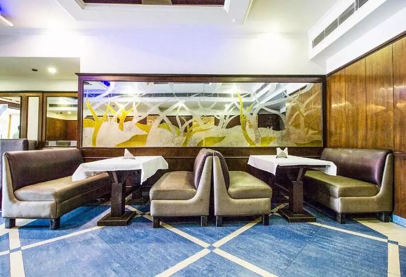 Fabhotel Aaykay Model Town