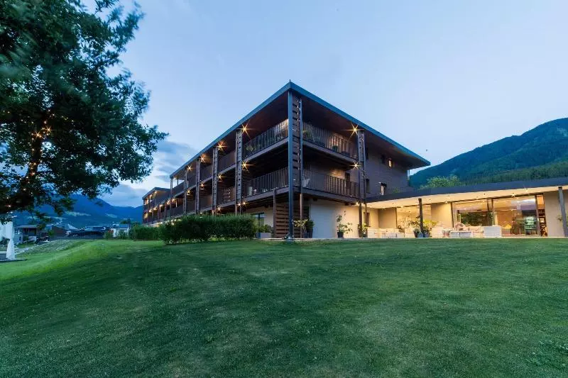 Hotelli B&b Boutique Apartment Oberwiesen