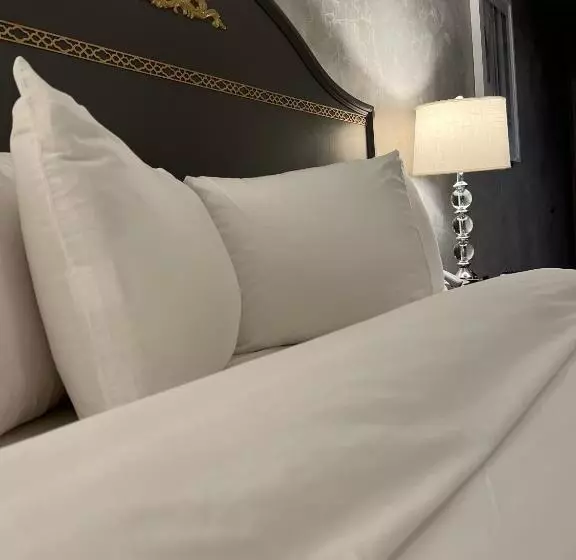 ホテル Chateau Suites