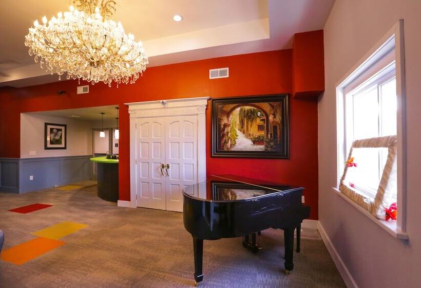 Отель Chateau Suites