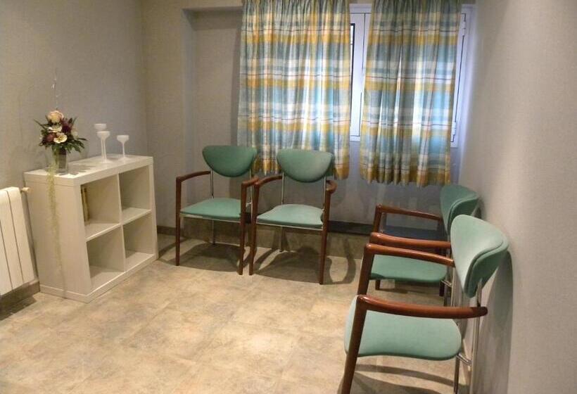 هتل Duque De Calabria