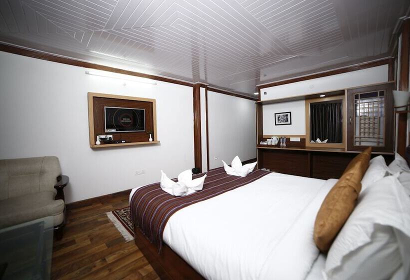 فندق Sikkim Tourist Centre