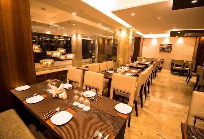 فندق The Maureen