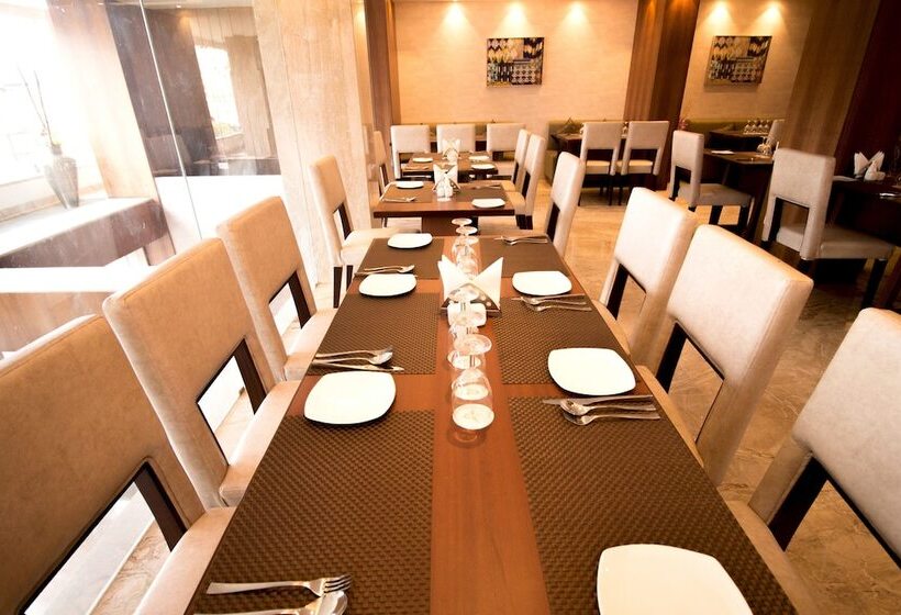 فندق The Maureen