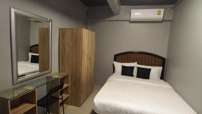 Motelli Loft 21 Apartment Romklao